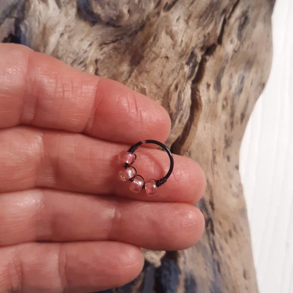 Pink Beaded 20g Black Septum Tragus Daith Helix Ring 10mm - Picture 2 of 3